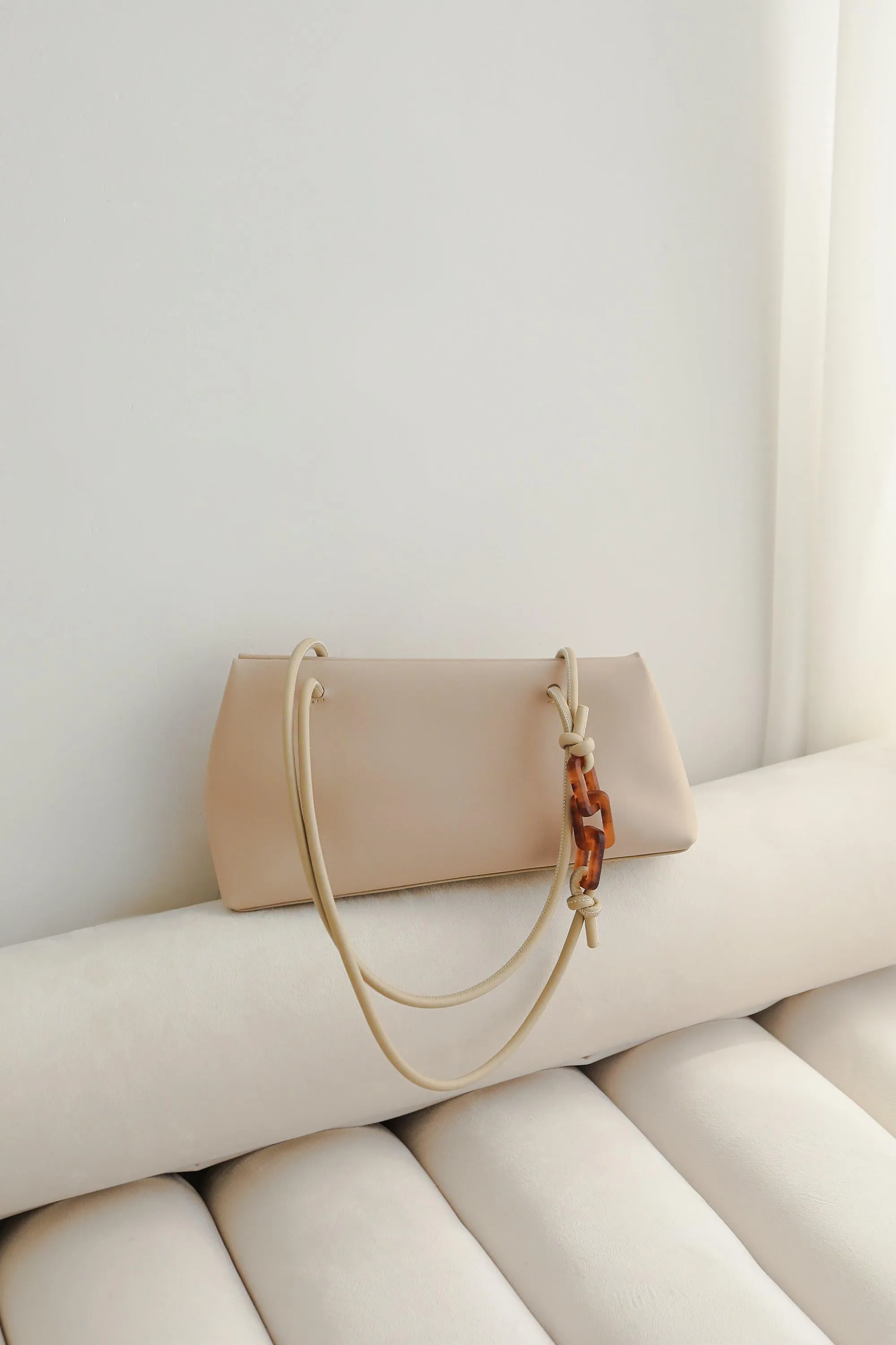 Zella Leather Shoulder Bag - Creamy