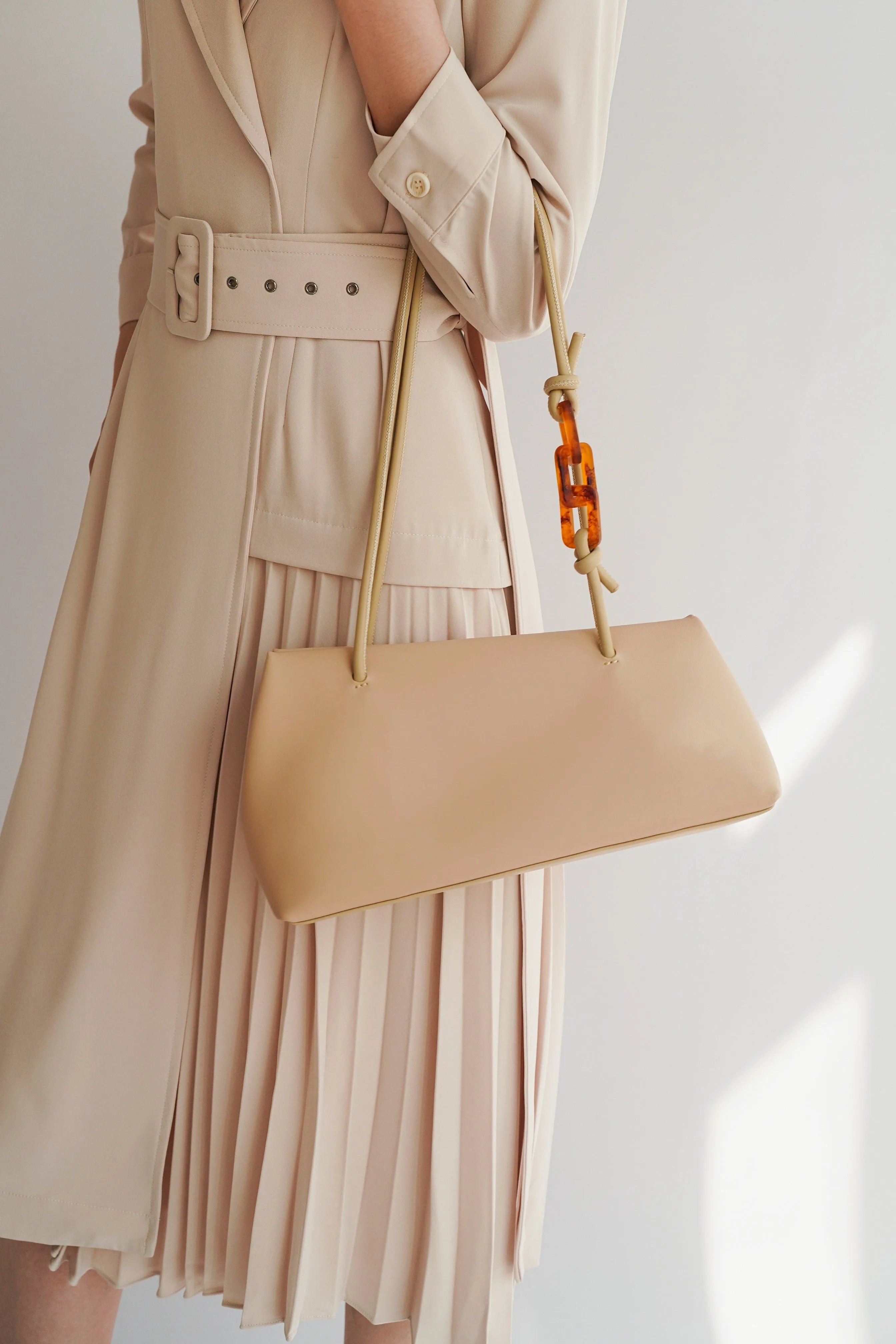 Zella Leather Shoulder Bag - Creamy