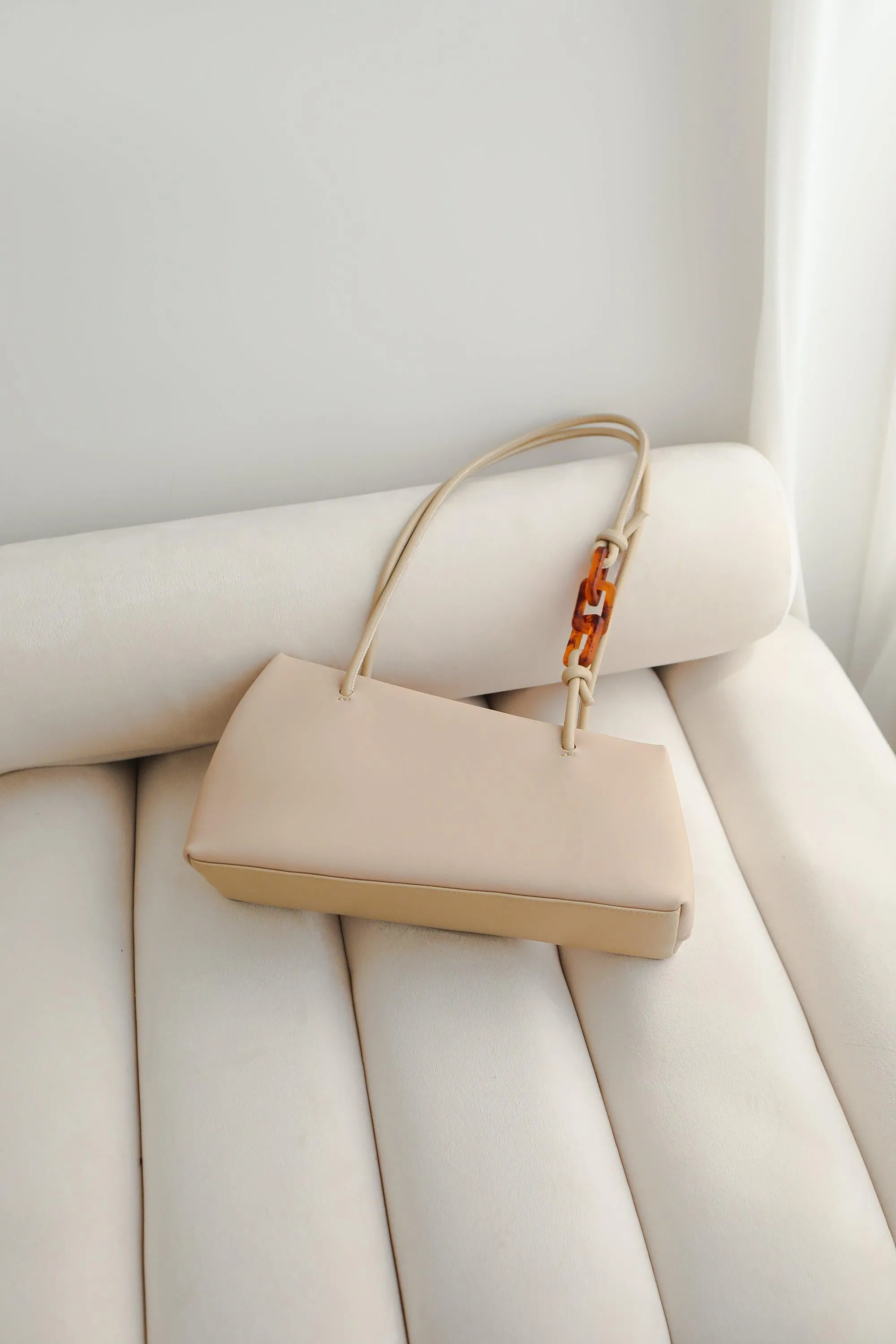 Zella Leather Shoulder Bag - Creamy