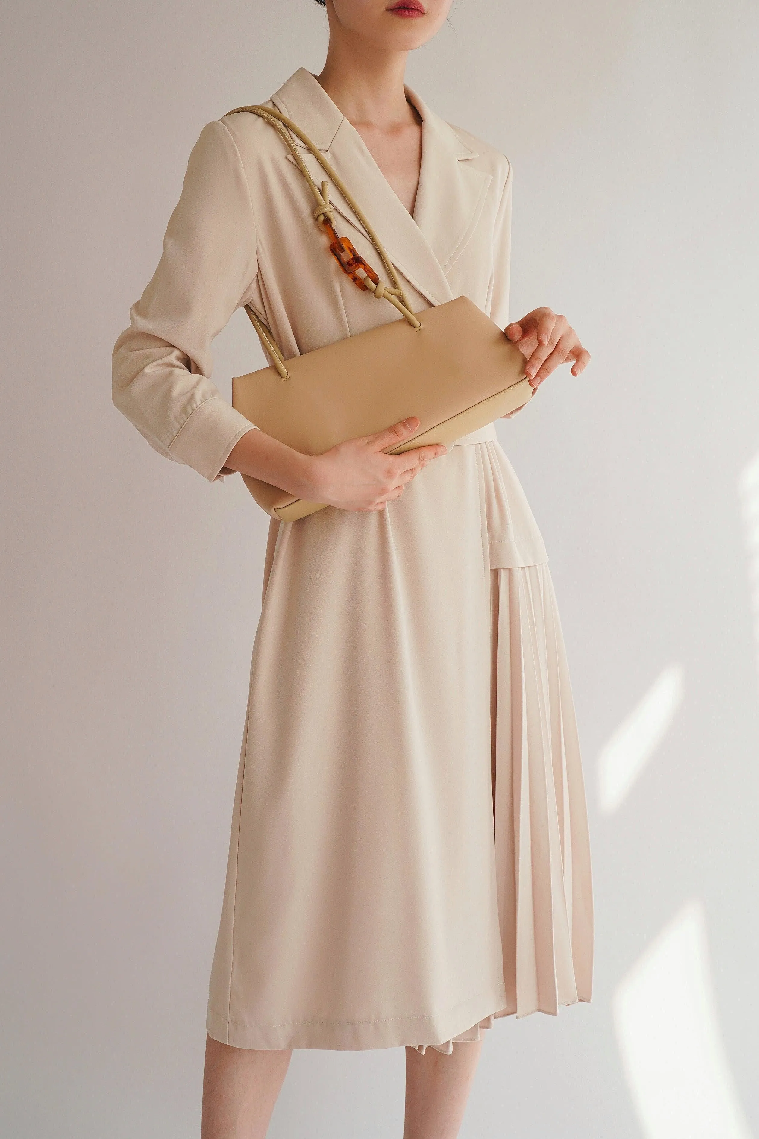 Zella Leather Shoulder Bag - Creamy